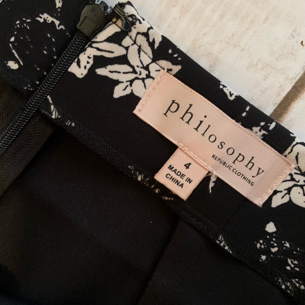 Philosophy pencil floral skirt - Picture 6 of 8